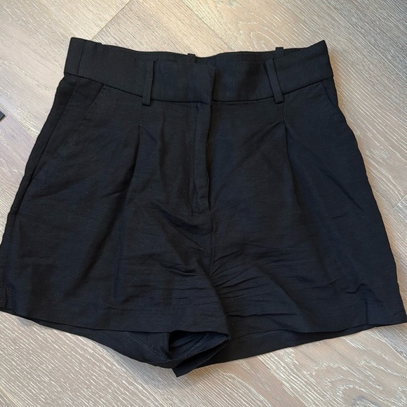 H&M Black Linen Blend Shorts - Picture 1 of 6